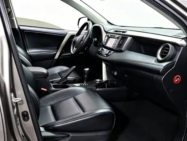 Toyota RAV4 2015