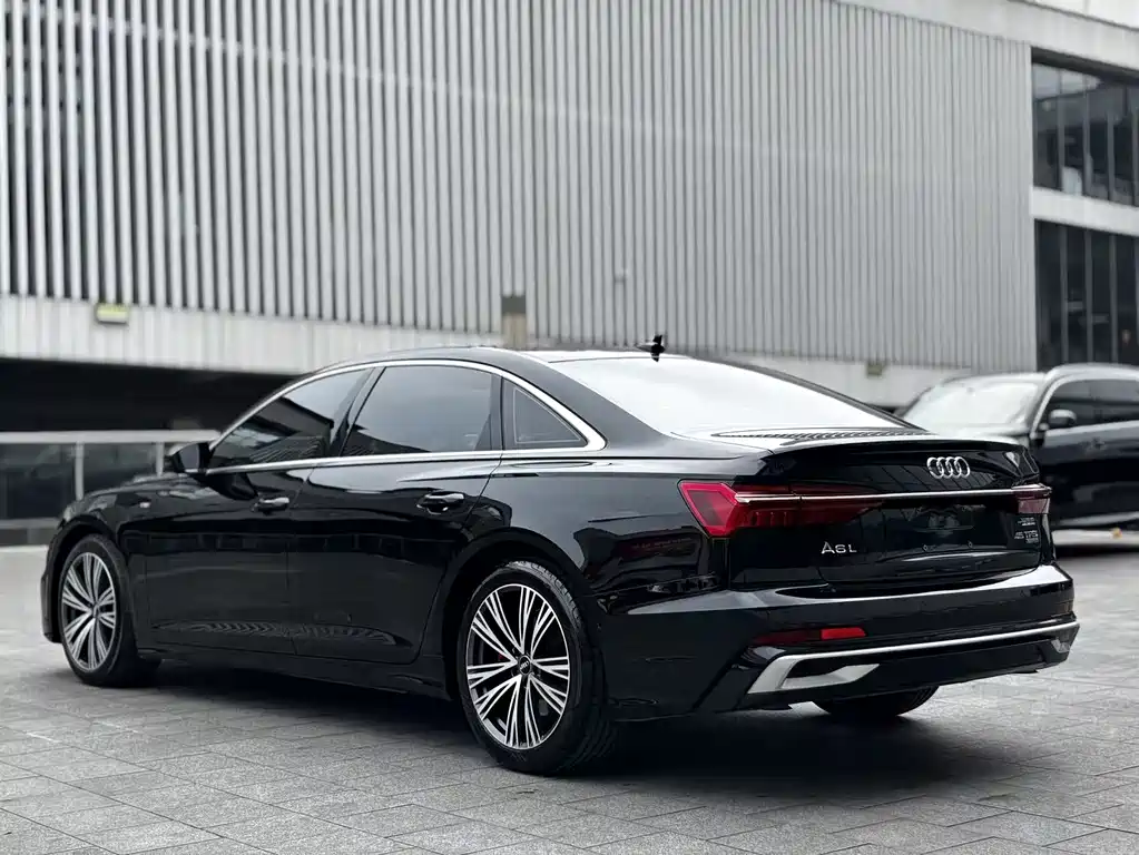 Audi A6L 2023 — фото 7