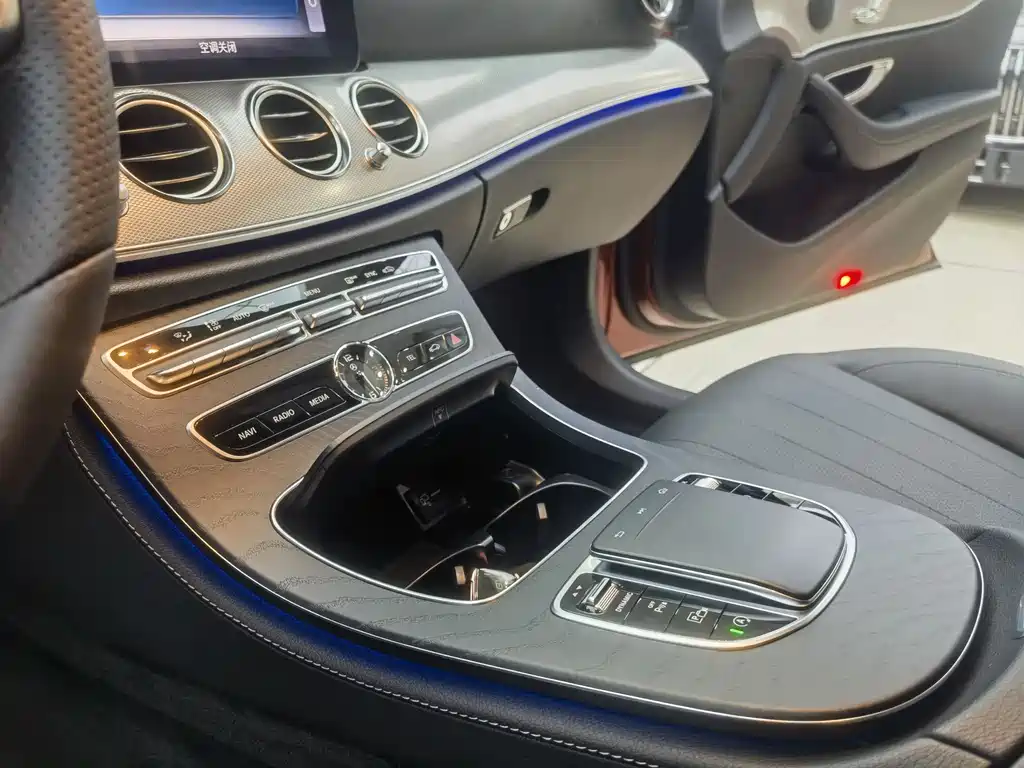 Mercedes-Benz E-Class 2019 — фото 7