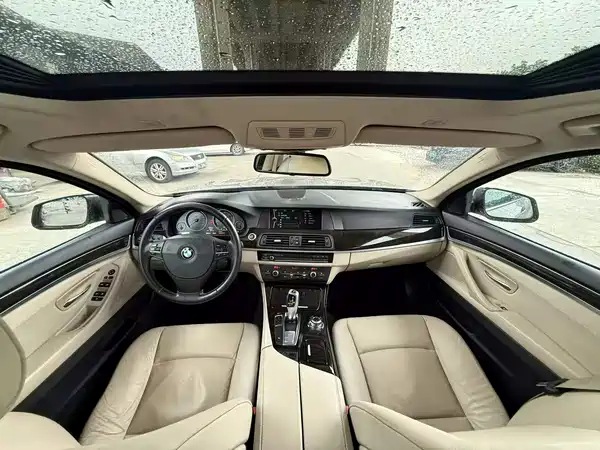 BMW 5 Series 2012