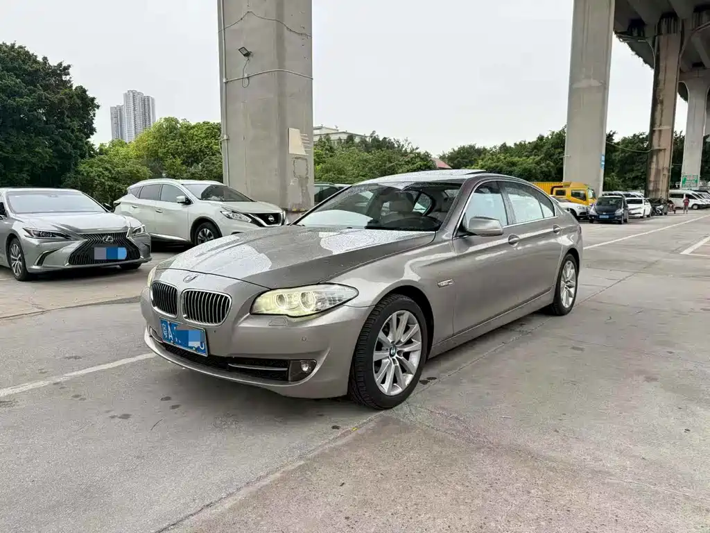 BMW 5 Series 2012