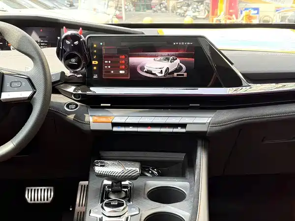 Changan UNI-V 2024