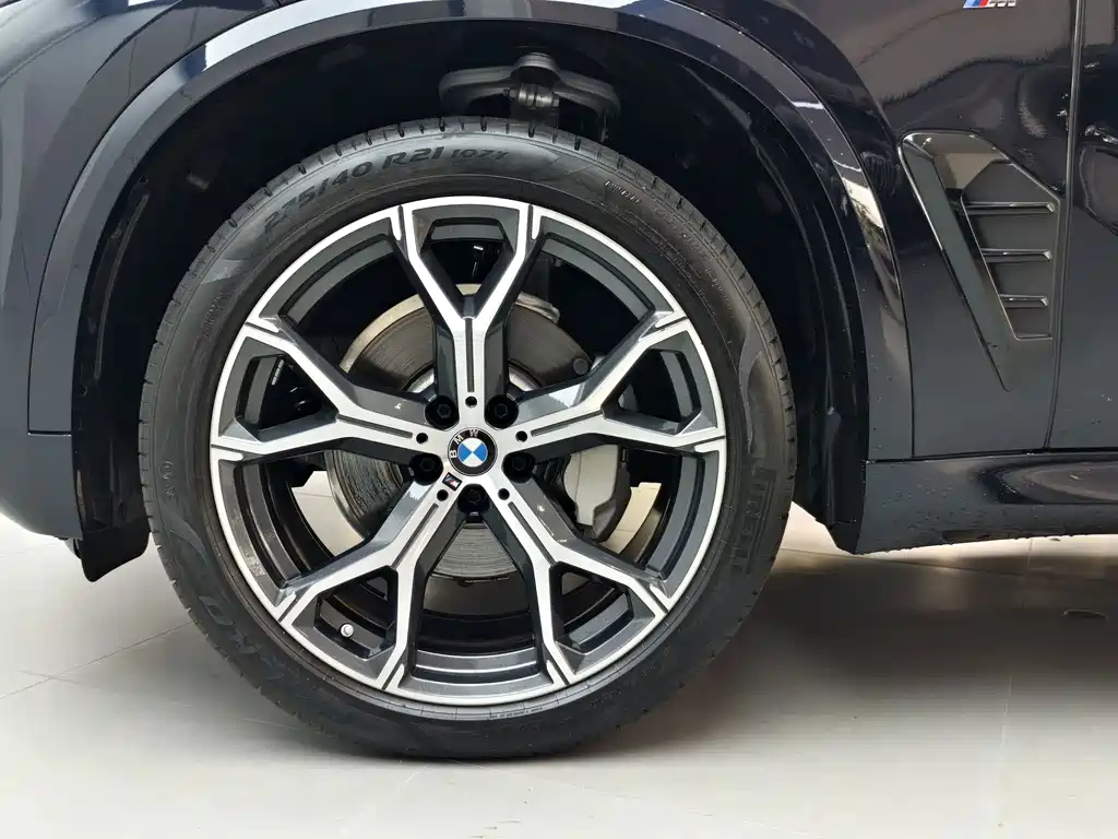BMW X5 2025 — фото 14