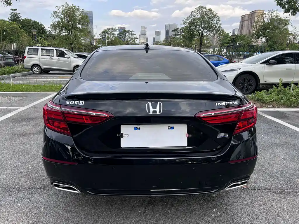 Honda Inspire 2022 — фото 12