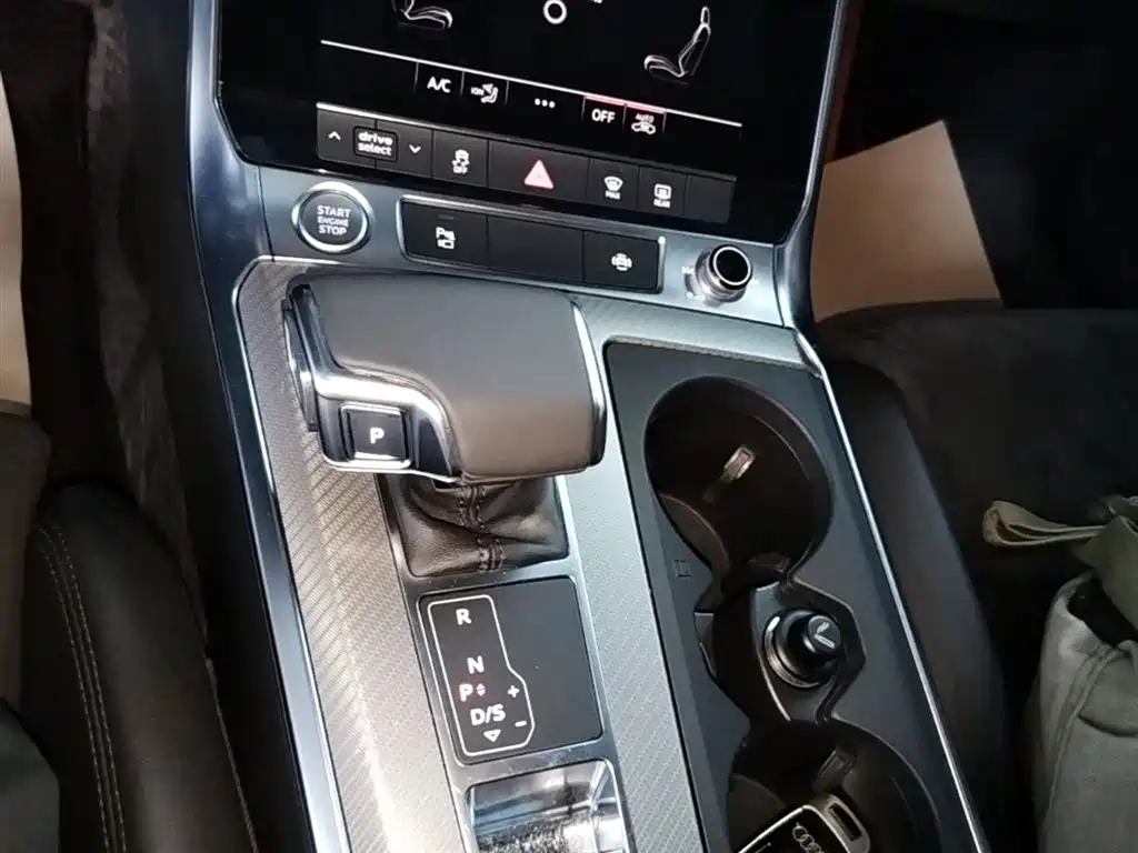 Audi A6 2020 — фото 14