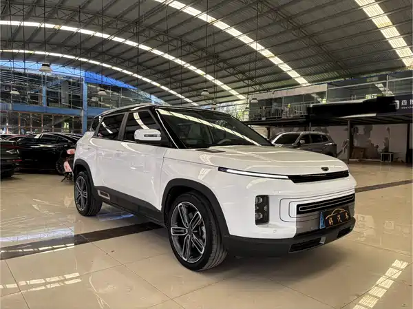 Geely ICON 2020