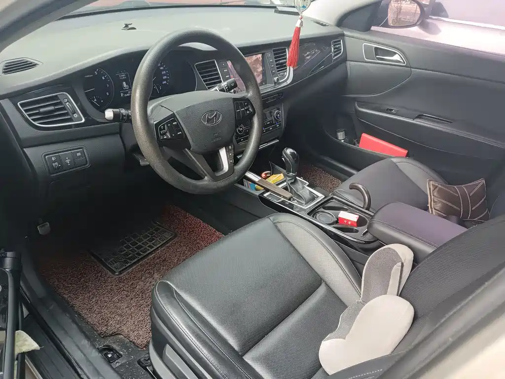 Hyundai Mistra 2015 — фото 6