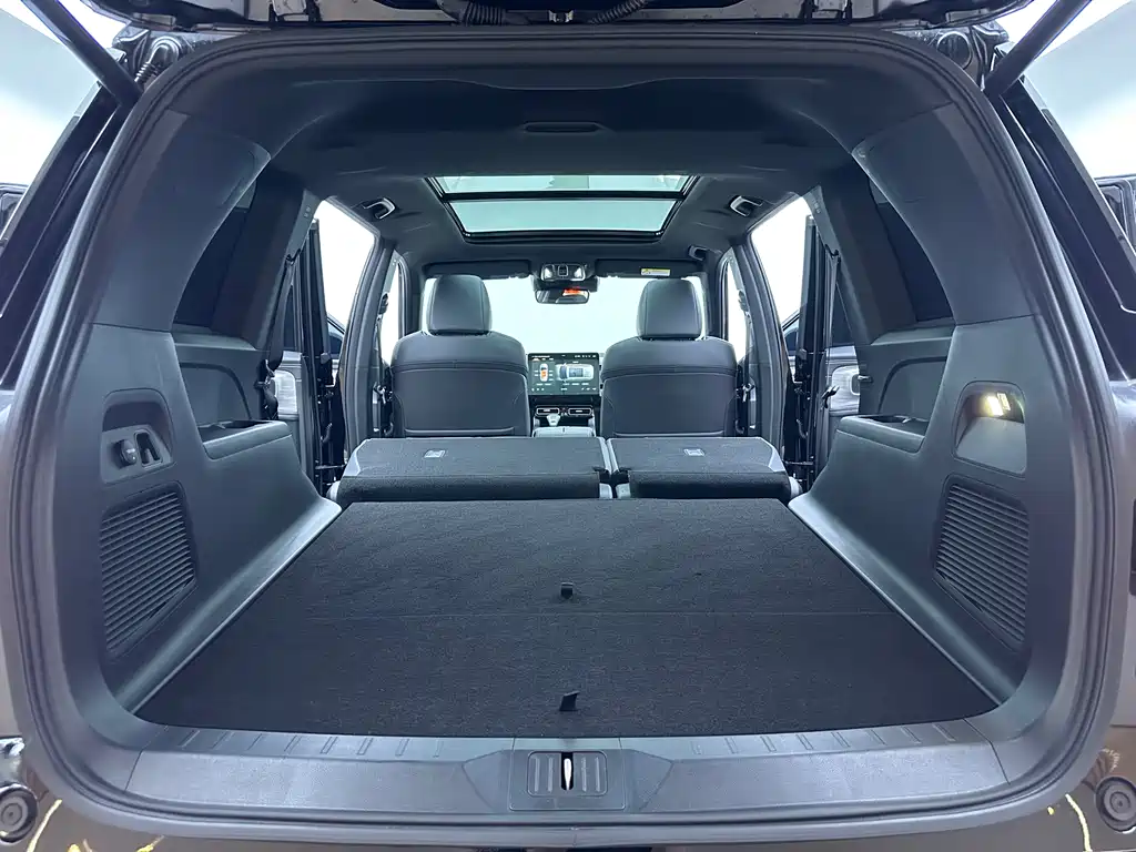 GAC Motor Trumpchi GS8 2025 — фото 25