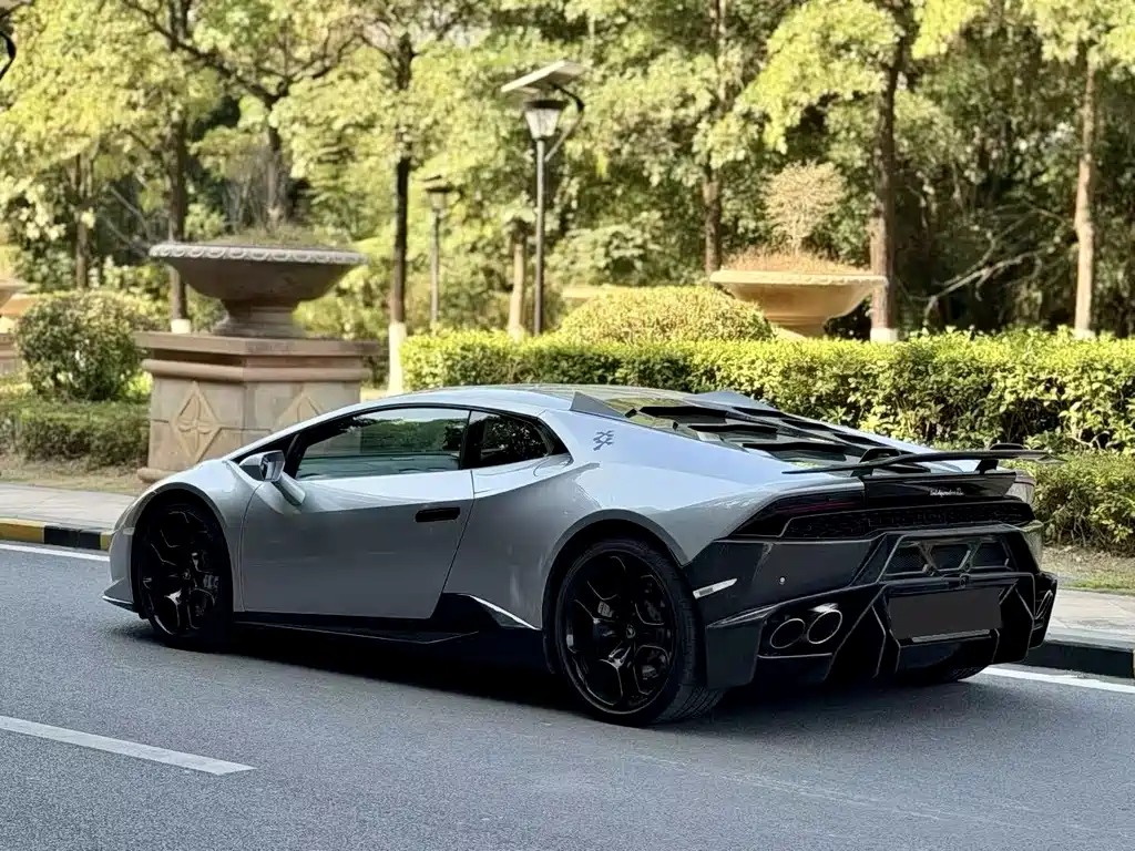 Lamborghini Huracán 2017 — фото 11