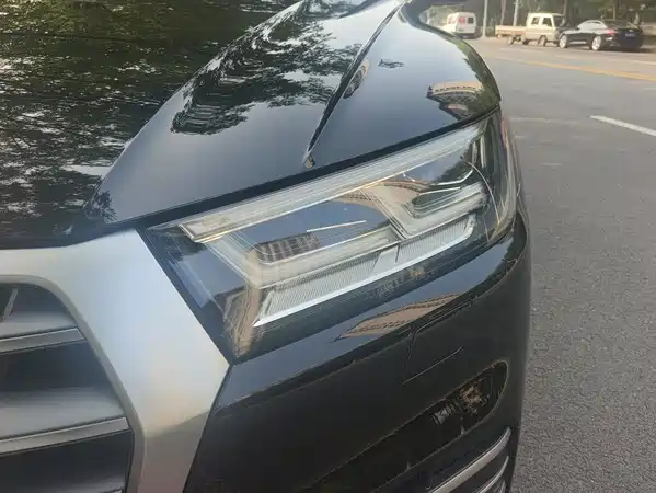 Audi Q5L 2019