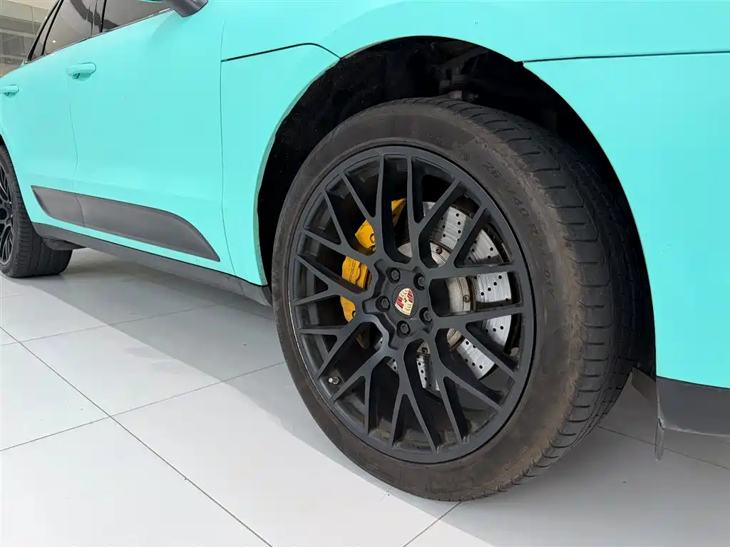 Porsche Macan 2021 — фото 10