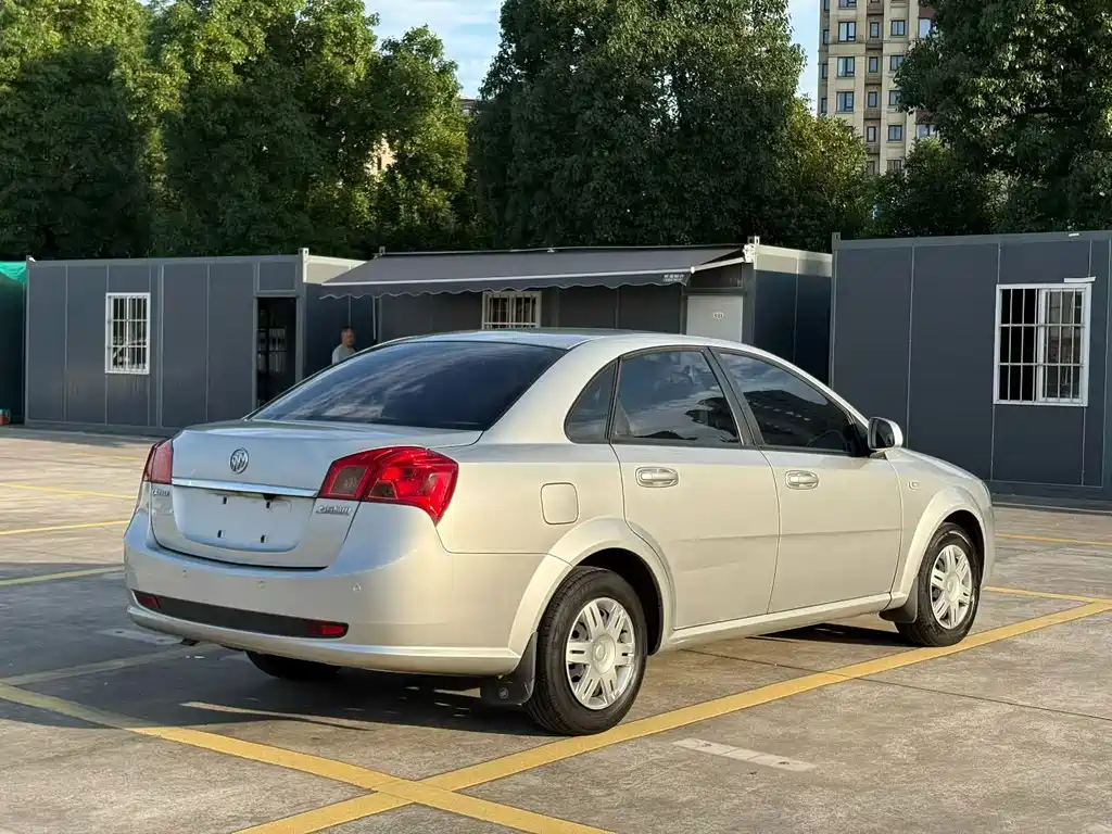 Buick Excelle 2013