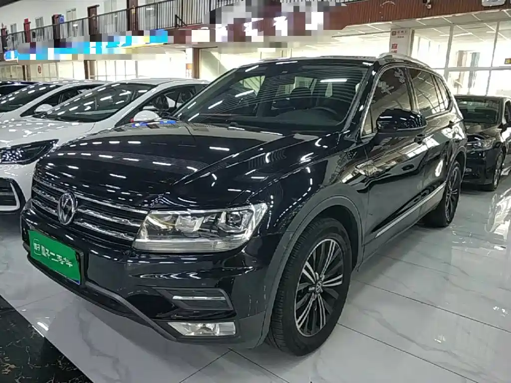 Volkswagen Tiguan L 2021 — фото 1