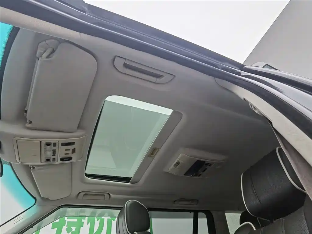 Land Rover Range Rover 2012 — фото 14