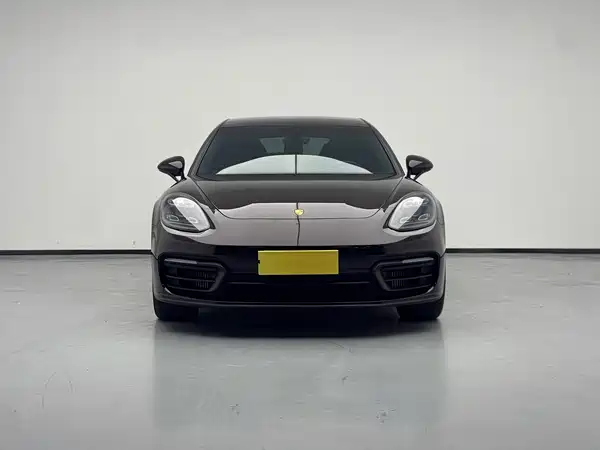 Porsche Panamera 2022