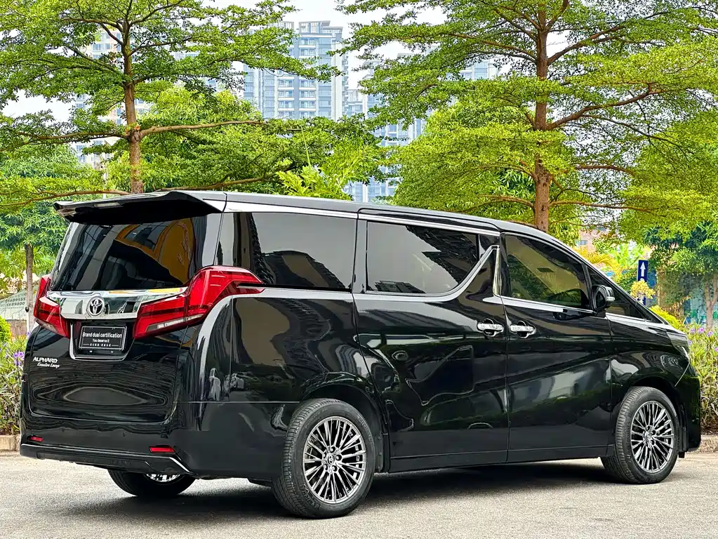 Toyota Alphard 2019 — фото 7