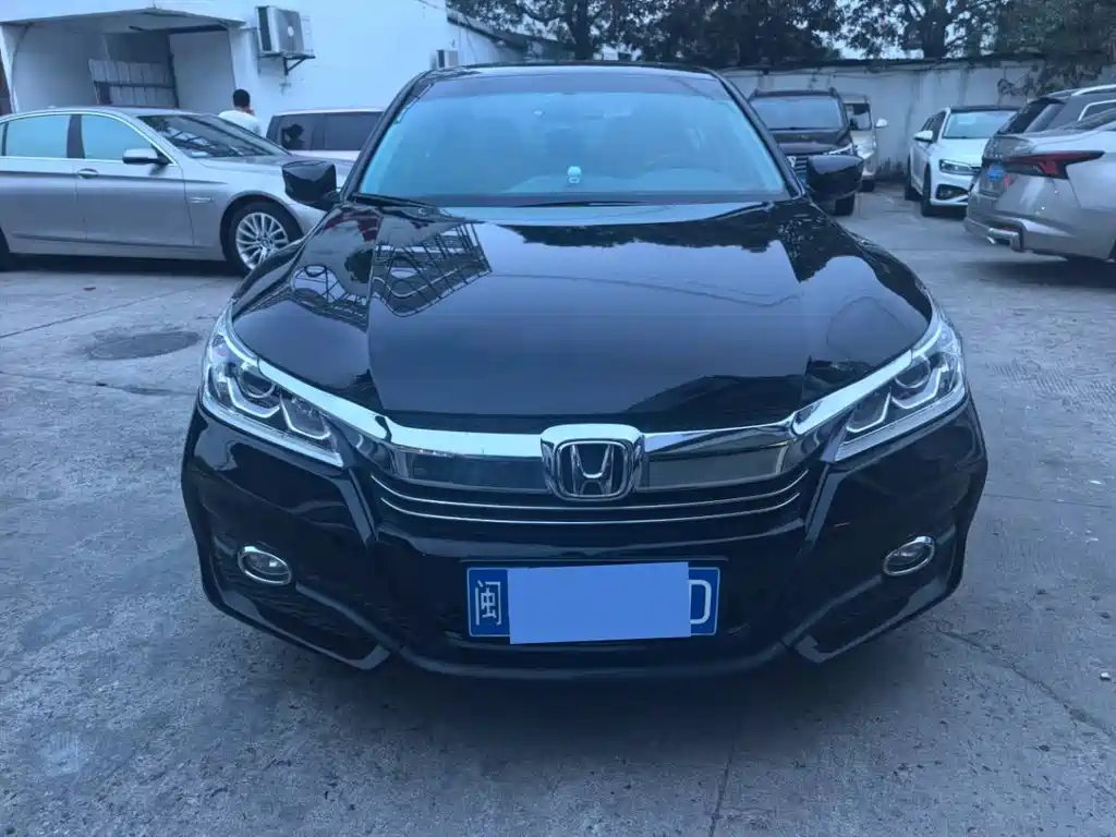 Honda Accord 2017 — фото 2