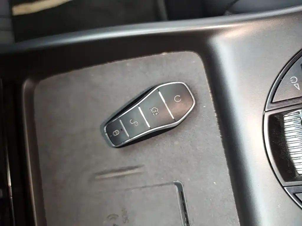 BYD Seal 2024 — фото 9