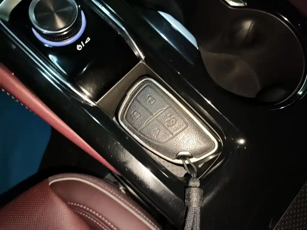 Buick Envision Plus 2025 — фото 9