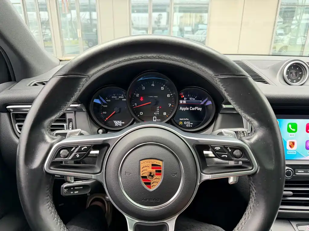 Porsche Macan 2020 — фото 18