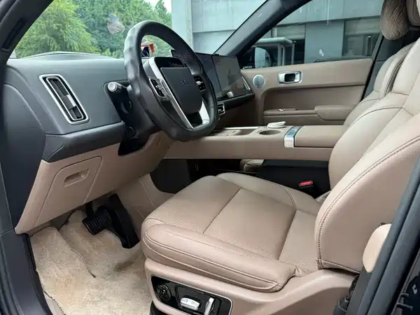 Li Auto L7 2025