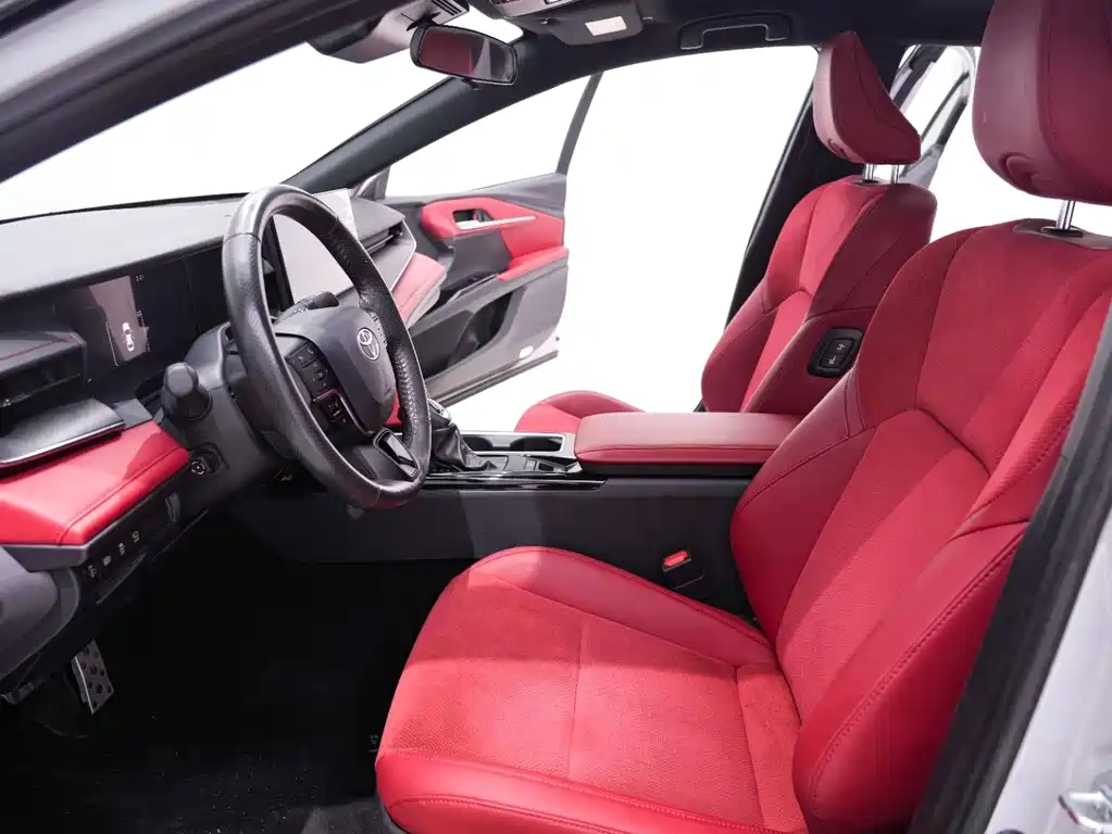 Toyota Camry 2024 — фото 15