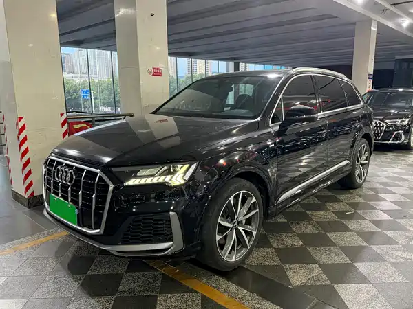Audi Q7 2021