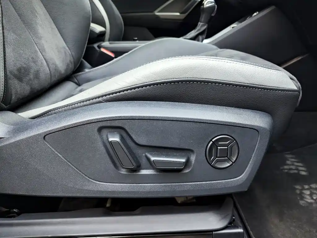 Audi Q3 2023 — фото 14