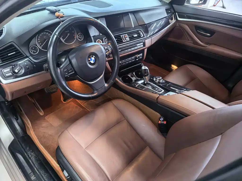 BMW 5 Series 2016 — фото 5