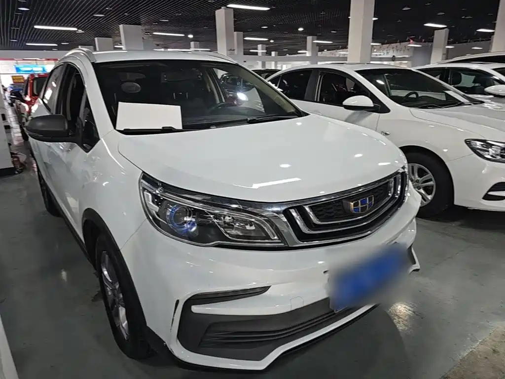 Geely Vision X3 2021 — фото 4