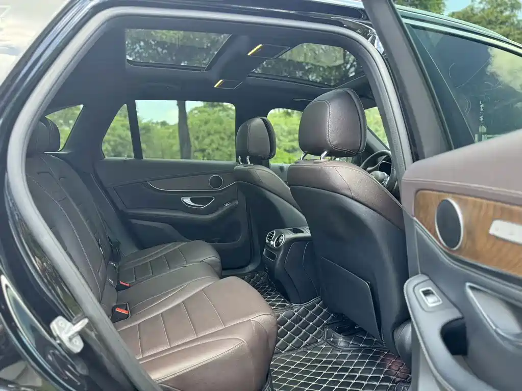 Mercedes-Benz GLC 2020 — фото 15