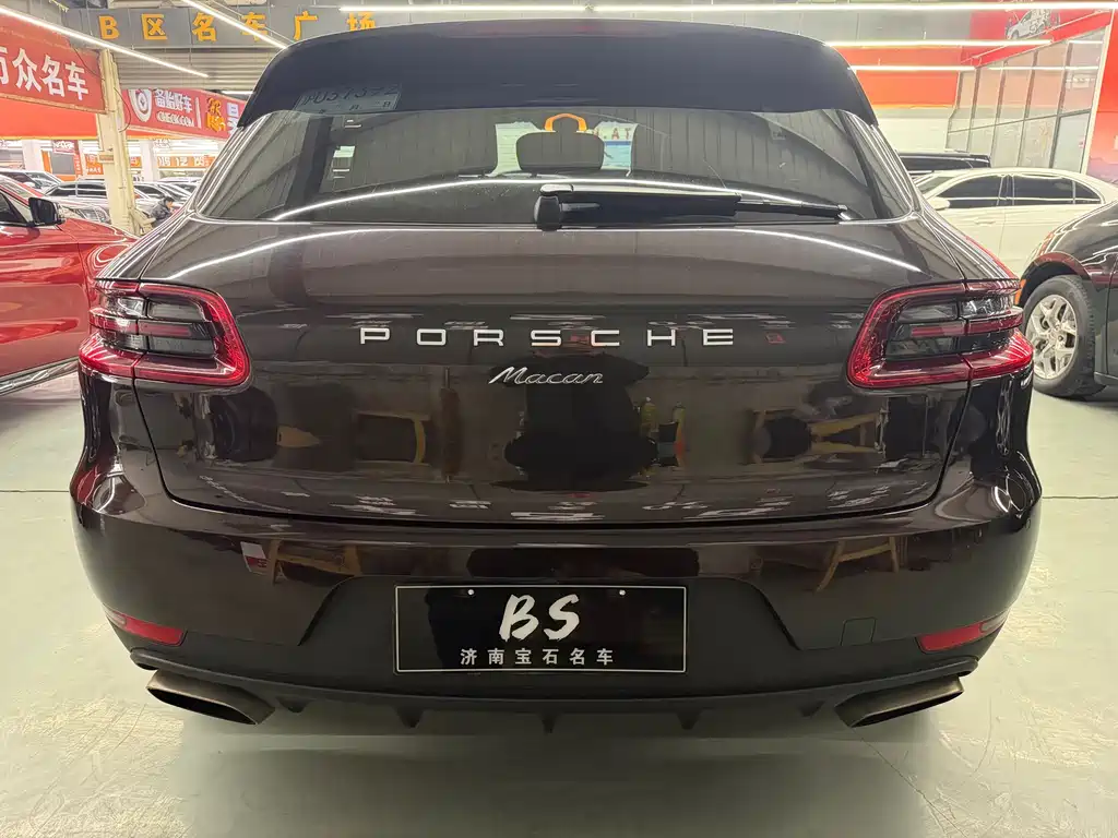 Porsche Macan 2016 — фото 14