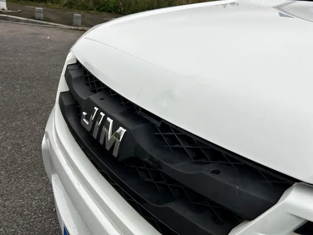 Isuzu RE-MAX 2018 — фото 30