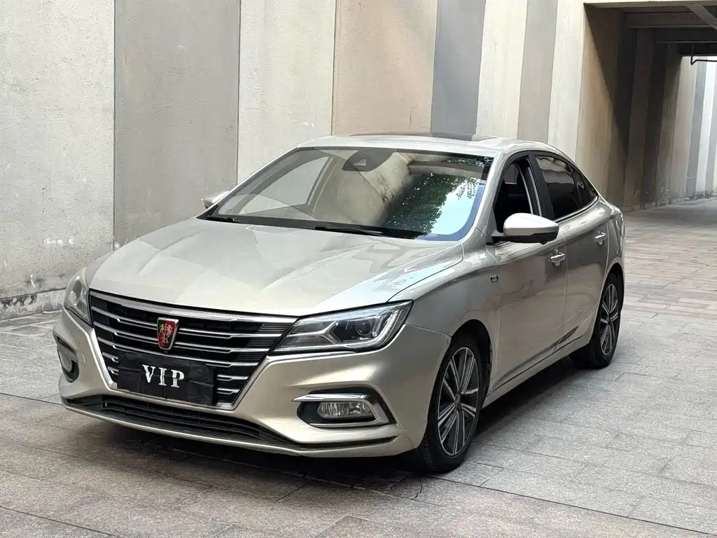 Roewe i5 2018 — фото 1