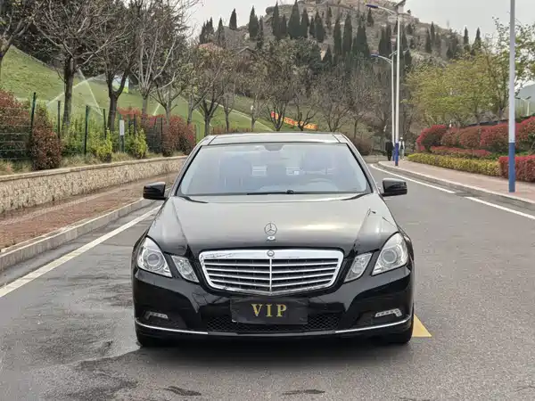 Mercedes-Benz E-Class 2009