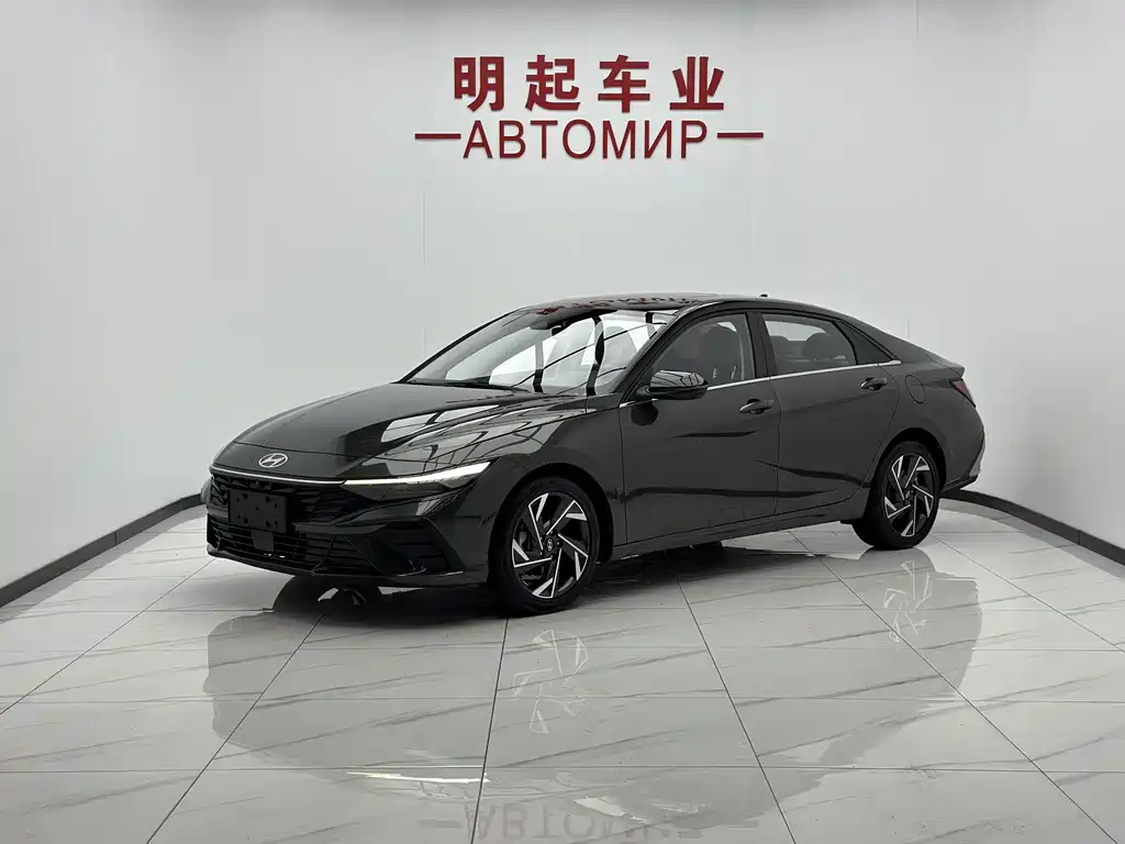 Hyundai Elantra 2023
