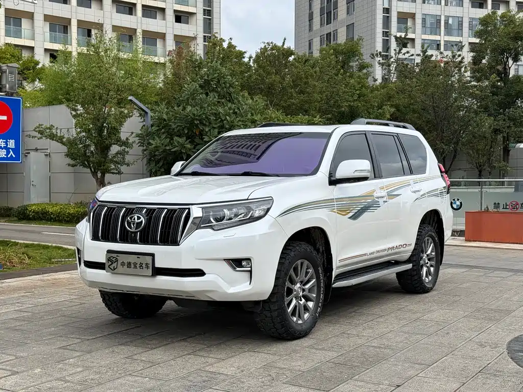 Toyota Prado 2018 — фото 1