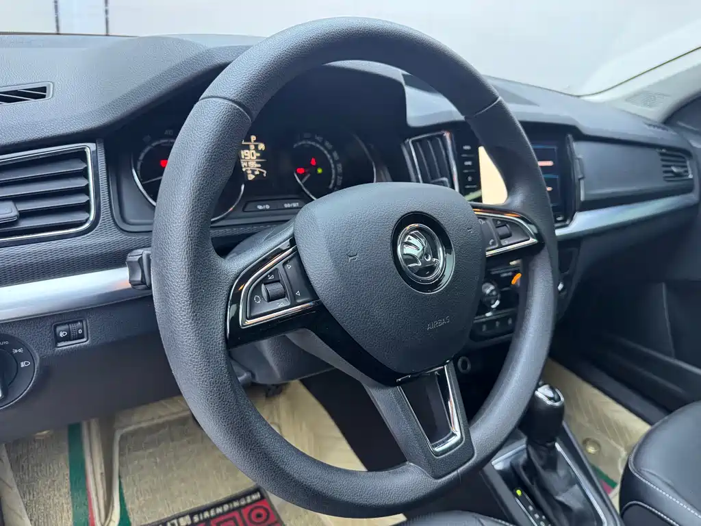 Skoda Kamiq 2022 — фото 10