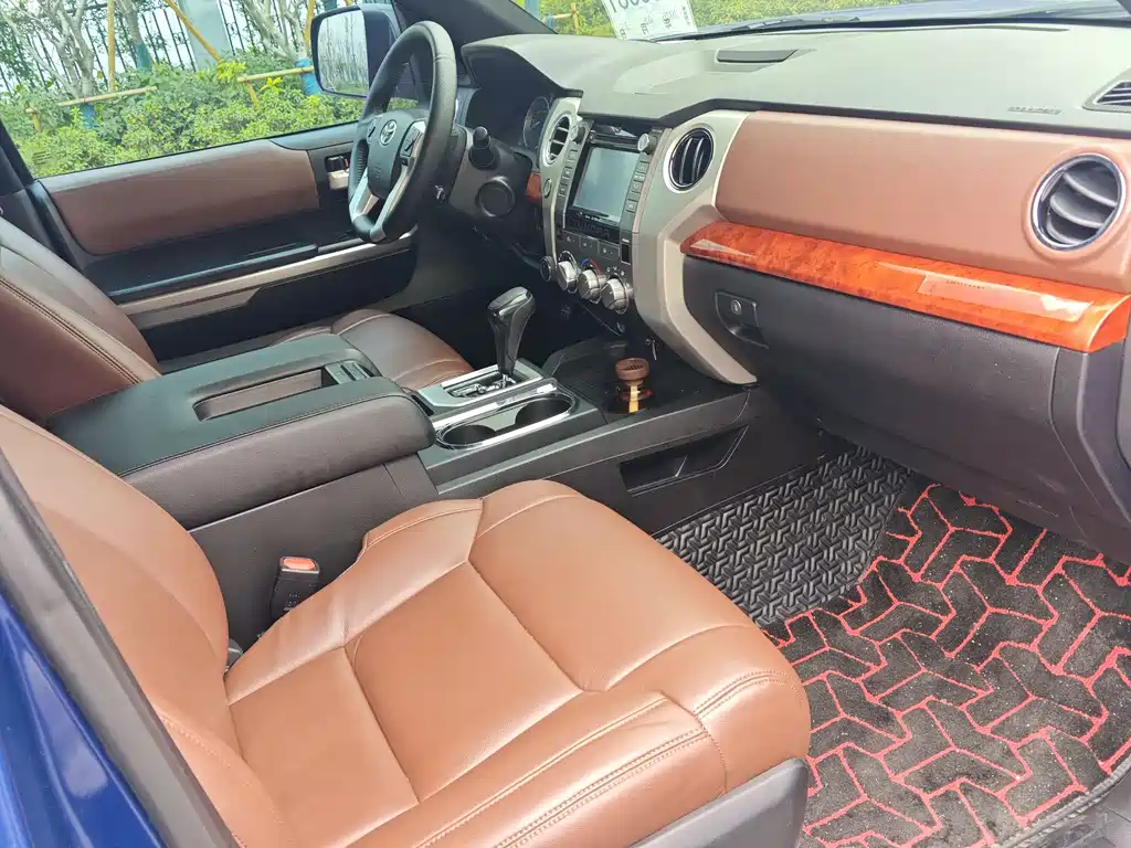 Toyota Tantu 2015 — фото 11
