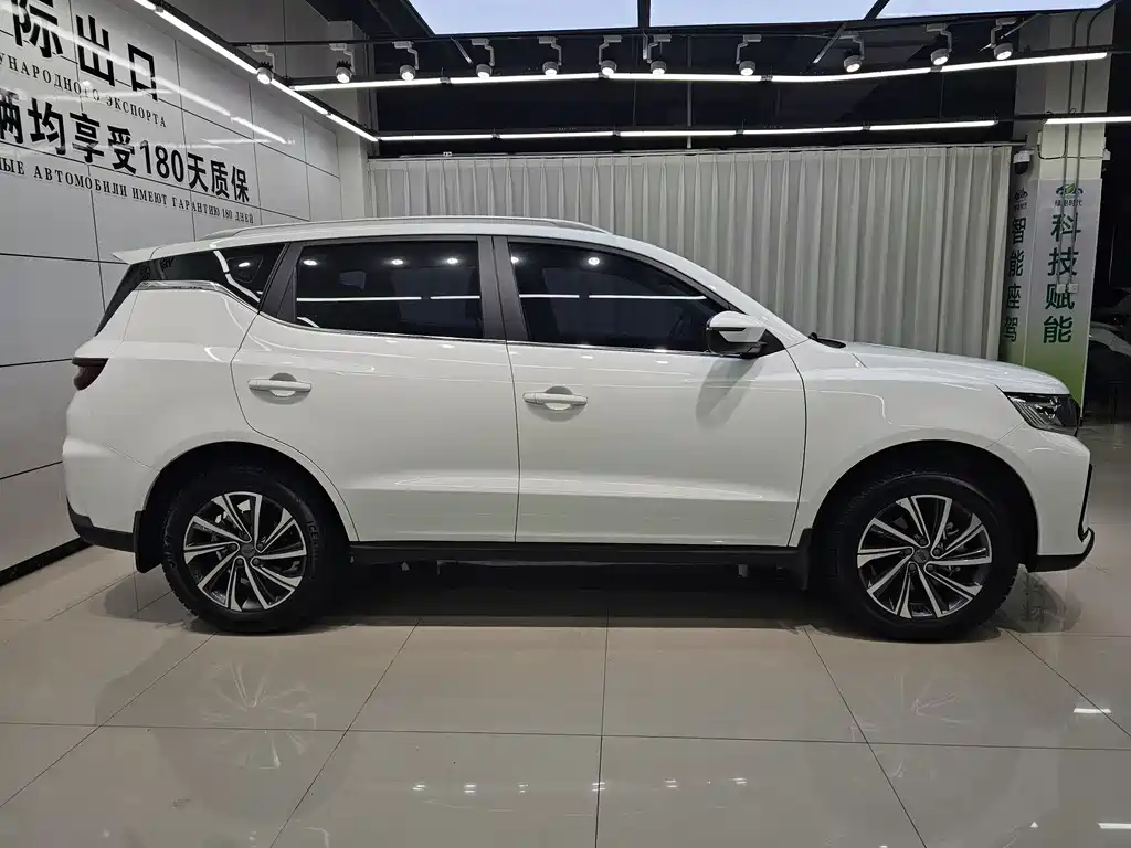 Geely Vision X6 2022