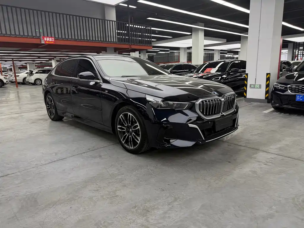 BMW 5 Series 2024