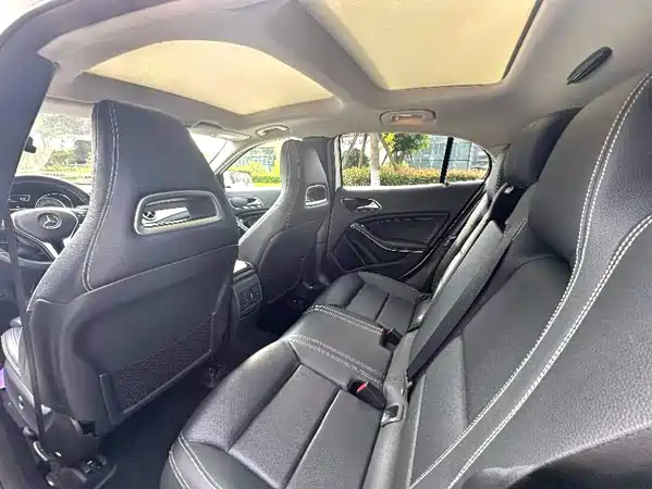 Mercedes-Benz GLA 2016
