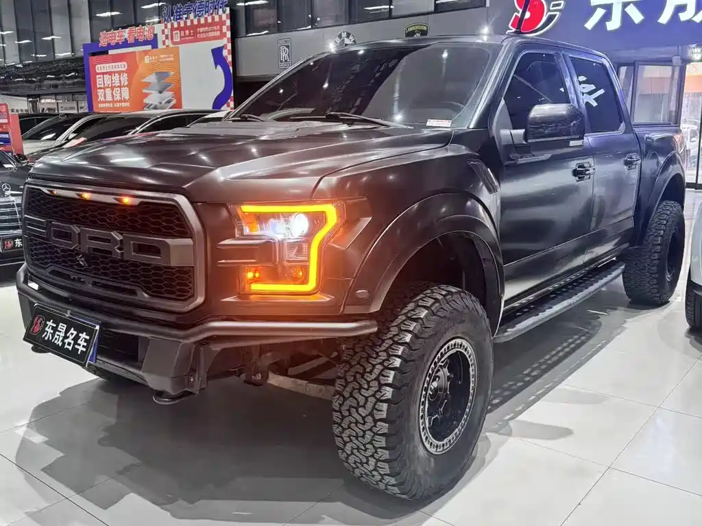 Ford F-150 Raptor 2018 — фото 1