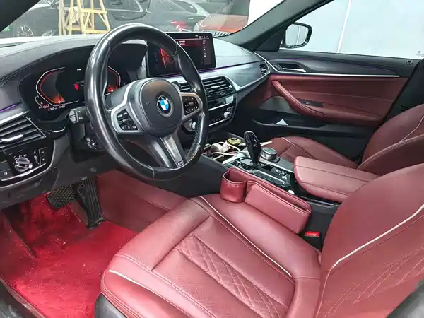 BMW 5 Series 2021
