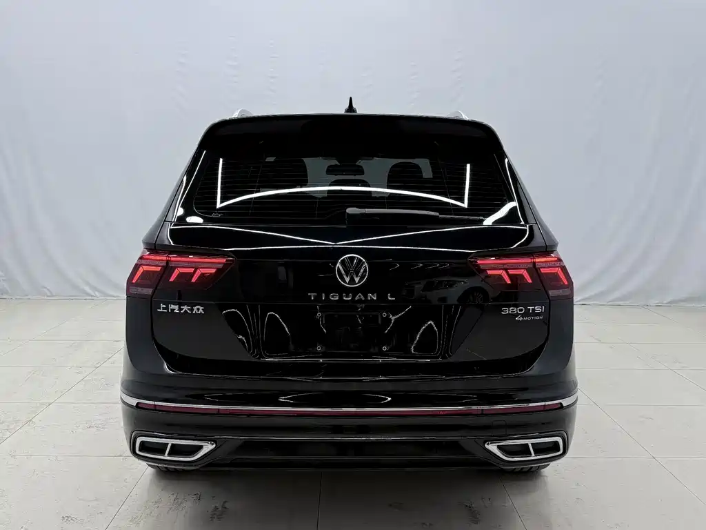 Volkswagen Tiguan L 2023 — фото 15