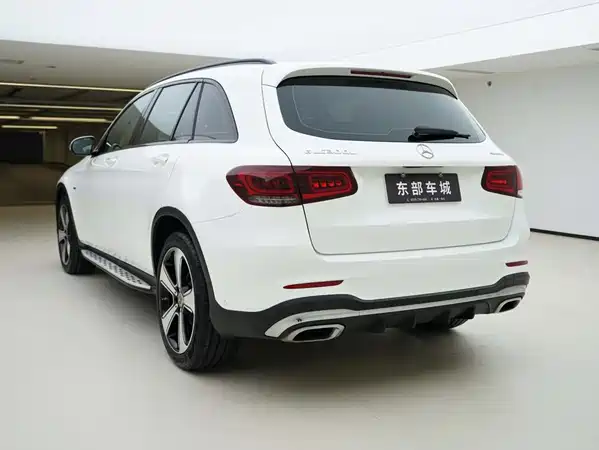 Mercedes-Benz GLC 2023