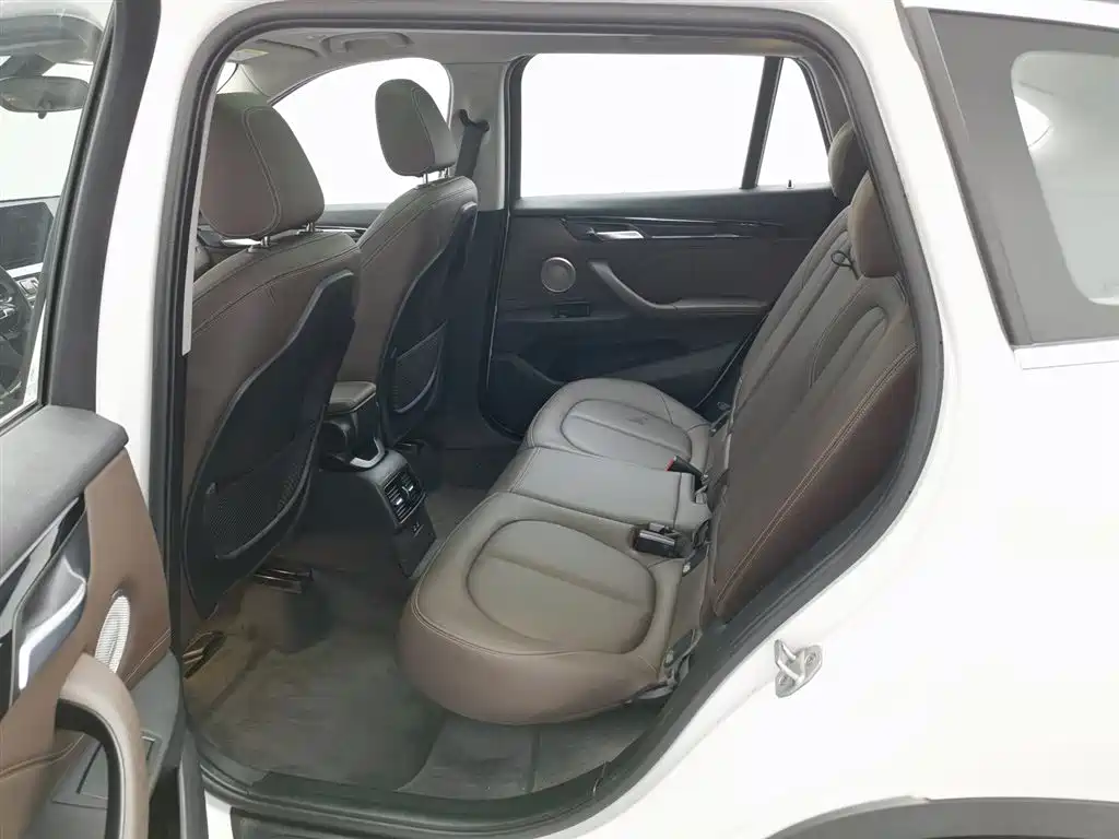 BMW X1 2021 — фото 15