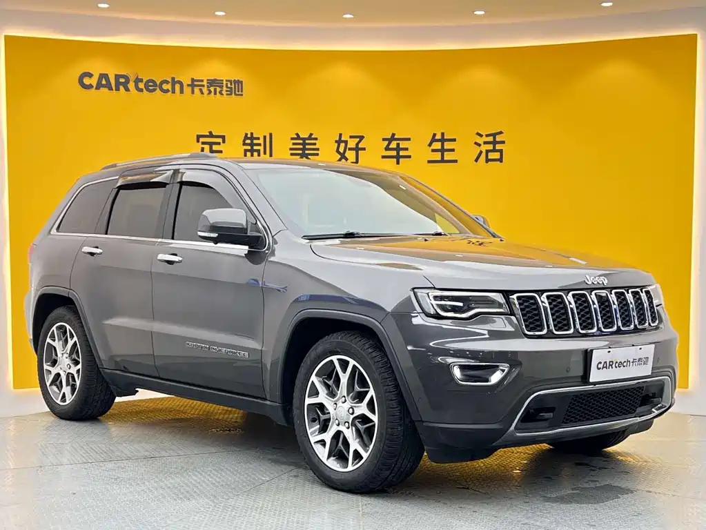 Jeep Grand Cherokee 2022 — фото 14