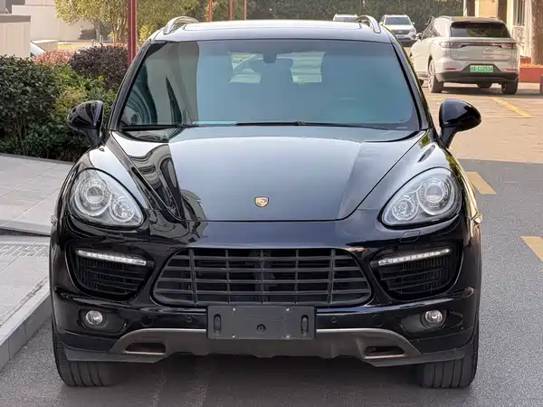 Porsche Cayenne 2011