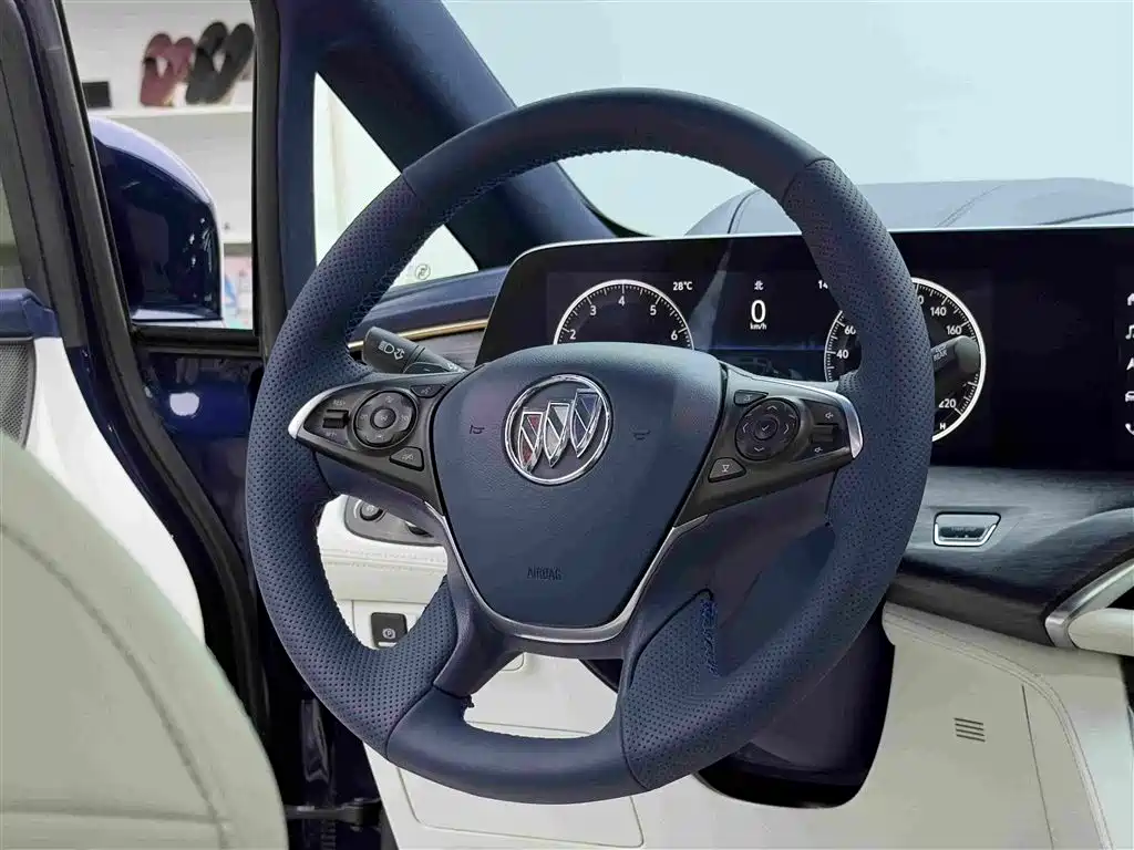 Buick GL8 2020 — фото 13